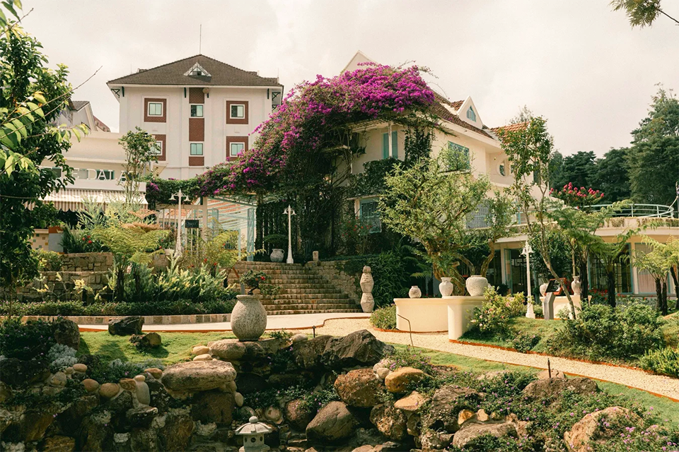 Cẩm nang tham quan Madame De Dalat – Biệt điện Trần Lệ Xuân: Biệt thự cổ đậm chất nghệ thuật giữa lòng Đà Lạt