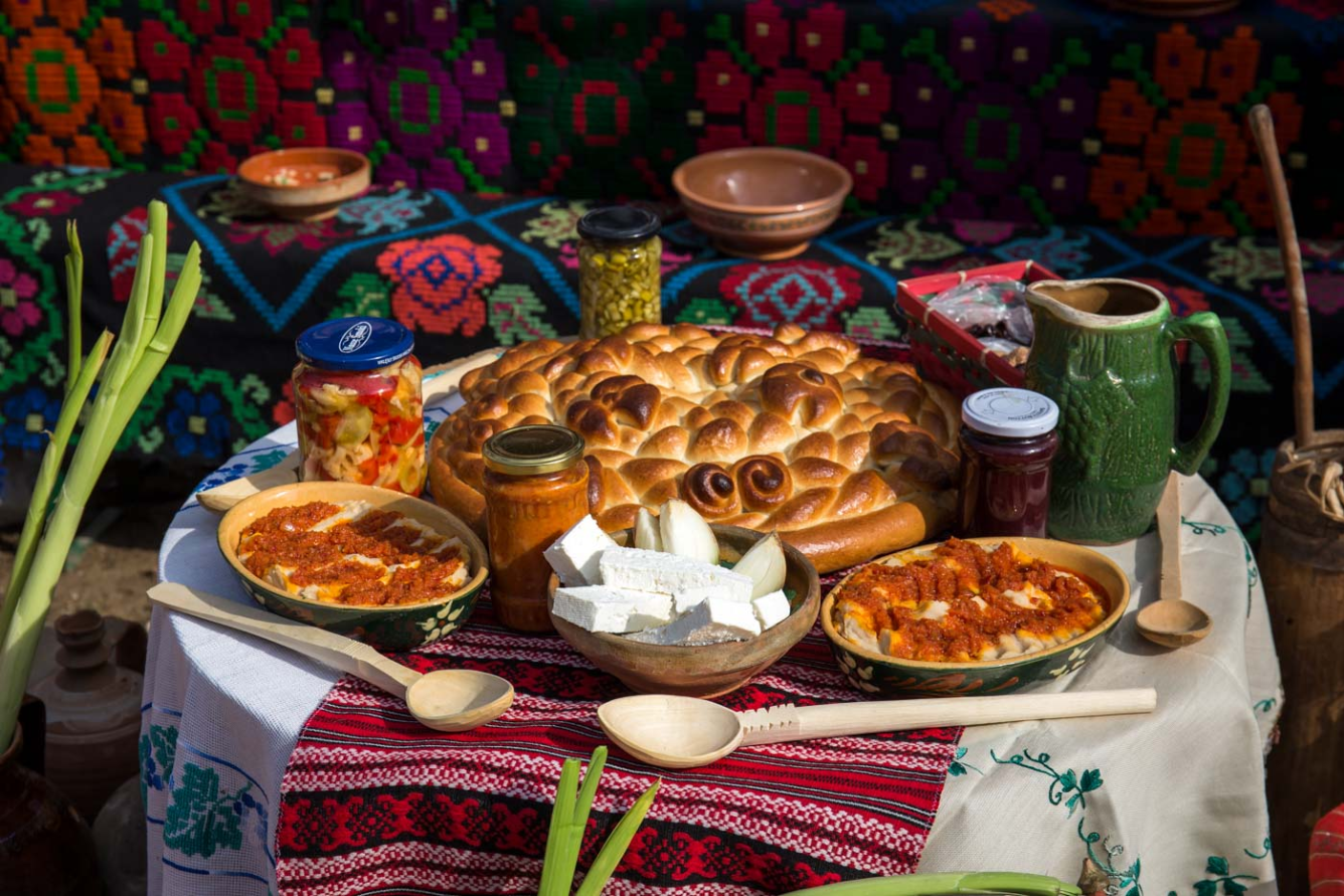 Top 5 món ăn mùa hè Romania khiến du khách không thể cưỡng lại