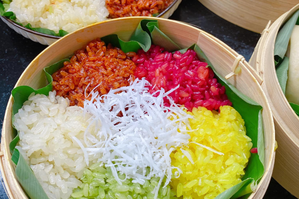 Đặc sản xôi ngũ sắc: Thưởng thức mỹ vị hội tụ tinh hoa của đất trời Tây Bắc