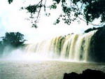 Vẻ đẹp tình yêu vĩnh cửu nơi dòng thác Dray Nur