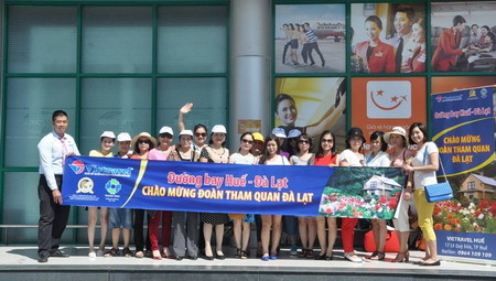 Vietravel huế tổ chức đoàn khách đầu tiên du lịch Đà Lạt bằng đường bay thẳng