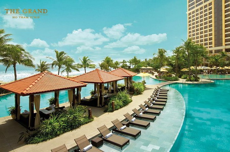 Tết dương lịch 2015: Nghỉ dưỡng resort 5* Hồ Tràm Strip giá "HOT" nhất thị trường